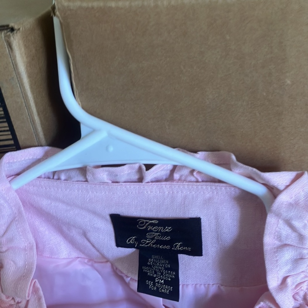 FINAL MARKDOWN Ruffle accented summer jacket petite medium - Picture 3 of 4